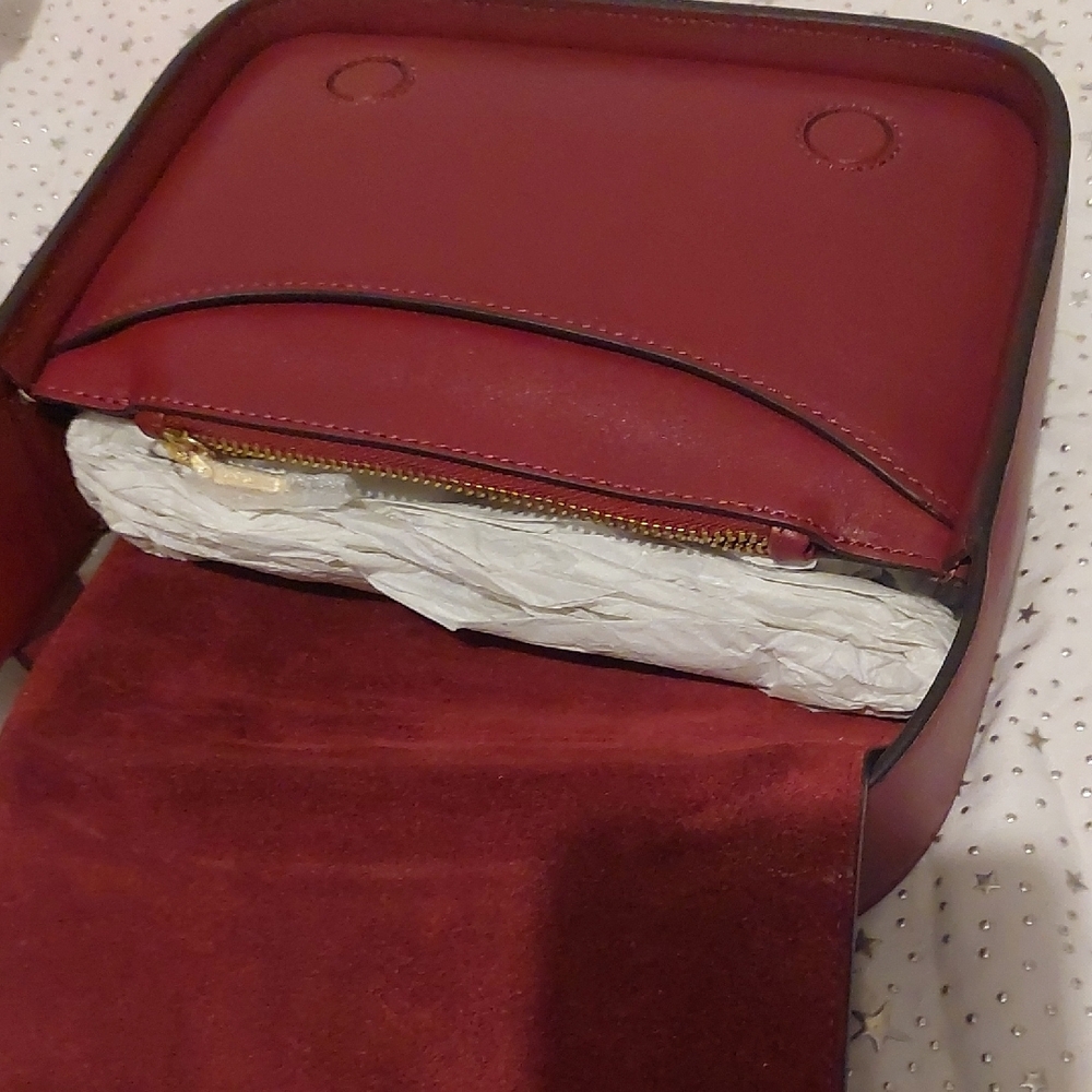 Burgundy Crossbody Bag. Like New - Picture 3 of 12